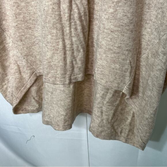 La Miel by Hyped Unicorn Beige V Neckline Dolman Batwing Sweater Sz S/M - Picture 4 of 7